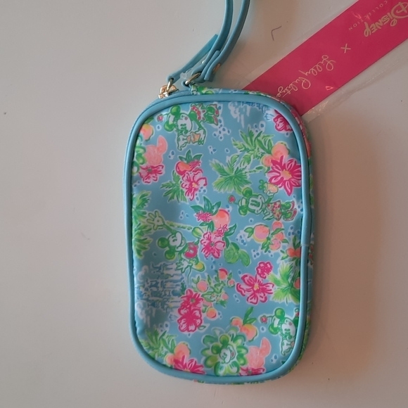 Disney Parks x Lilly Pulitzer wristlet New with tags - Picture 2 of 3